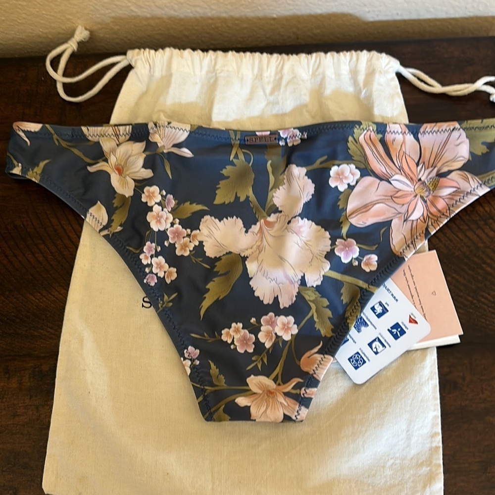 Spell and the Gypsy Waterfall Bikini Set NWT - Picture 5 of 8